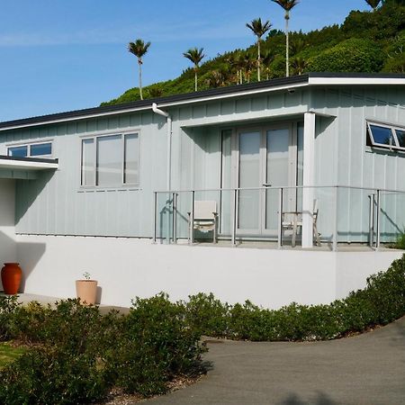 Aston Road Villa Bed & Breakfast Waikanae Bagian luar foto
