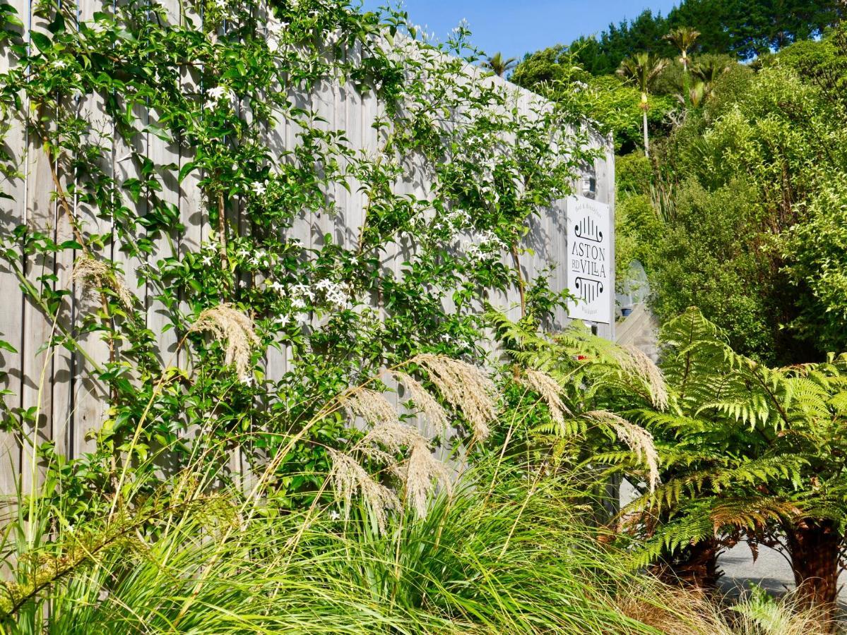 Aston Road Villa Bed & Breakfast Waikanae Bagian luar foto